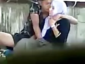 アジアの女の子を楽しむ温泉マッサージのセ ...