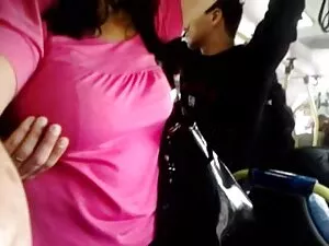 経験豊富なブルネット 教師 痴漢 動画