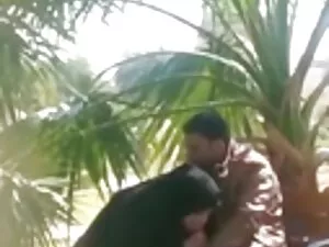 ブダペスト爆発 女 教師 の オナニー