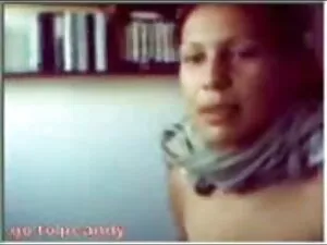 彼女はすべてのトルコ人の若い男を持ってい ...