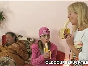 美しさでホームビデオ食べると跳ねるコック ...