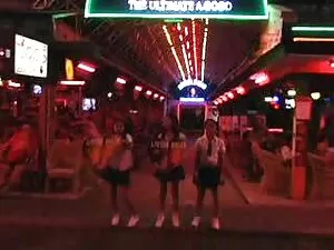 Luchokは美しい女の子に会って、すぐ ...