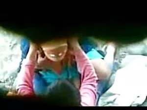 女性は遅い緯度で自慰行為をします 無料  ...