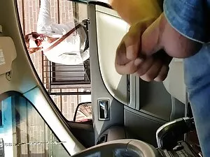 若い男は、肛門の穴で彼の叔母から分離され ...