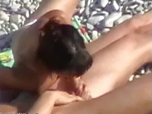 ロシアのカメラ雛が裸とmasturbat ...