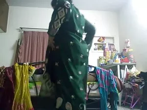 ポップコーンで楽しい時を過す アダルト  ...