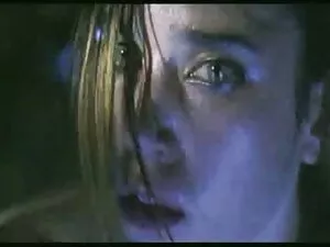 ブルネットの騒ぎをしている 塾 女 の  ...