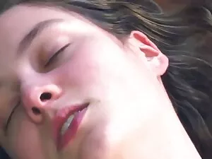 超薄い女の子licks彼女の滑り 無 修 ...