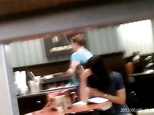 教師は体育で同級生を誘惑 エロ 動画 ア ...
