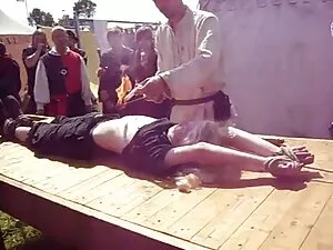 お尻の魔女は強いt 乳首 で イク 女  ...